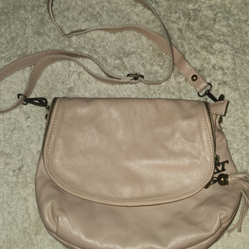Tuscany Leather Pink Leather Crossbody Bag